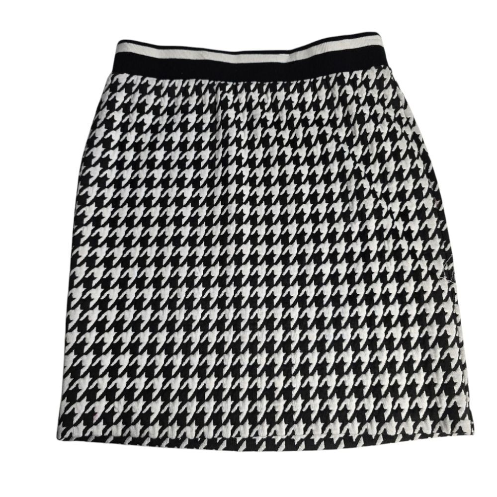 Kensie Stylish Black and White Houndstooth Skirt Size S *